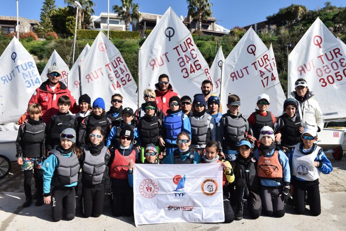 Optimist Junior